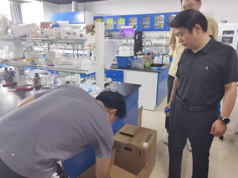 我院开展暑假前实验室安全专项检...