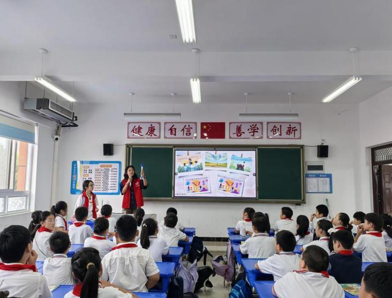 环境学院携手河南师范大学附属小...