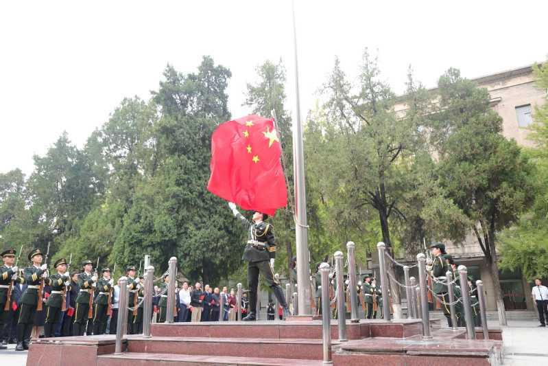 我校举行“庆祝中华人民共和国成...