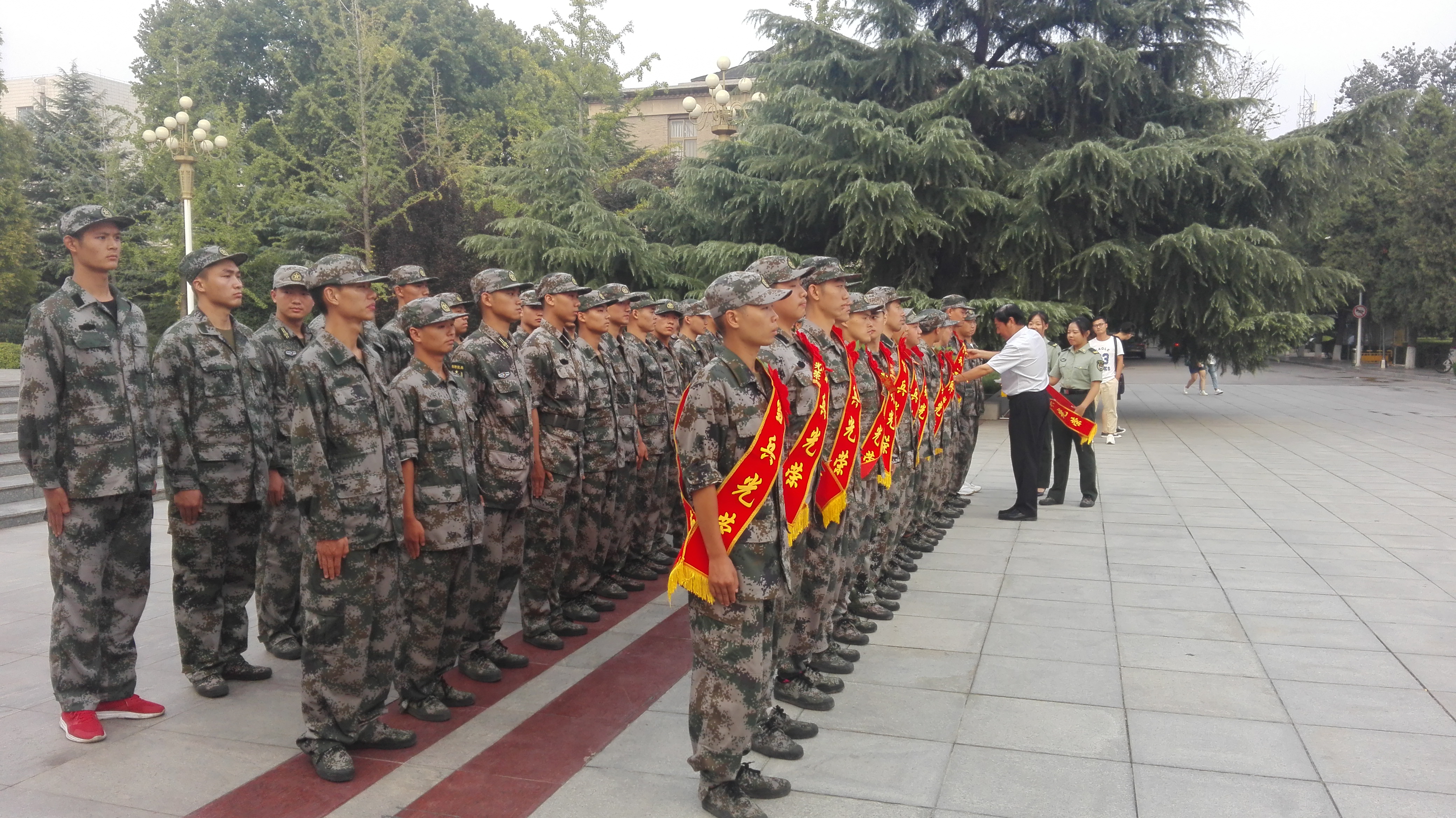 武警湖南总队组织2019年冬季中高级士官选晋考核 - 中国军网