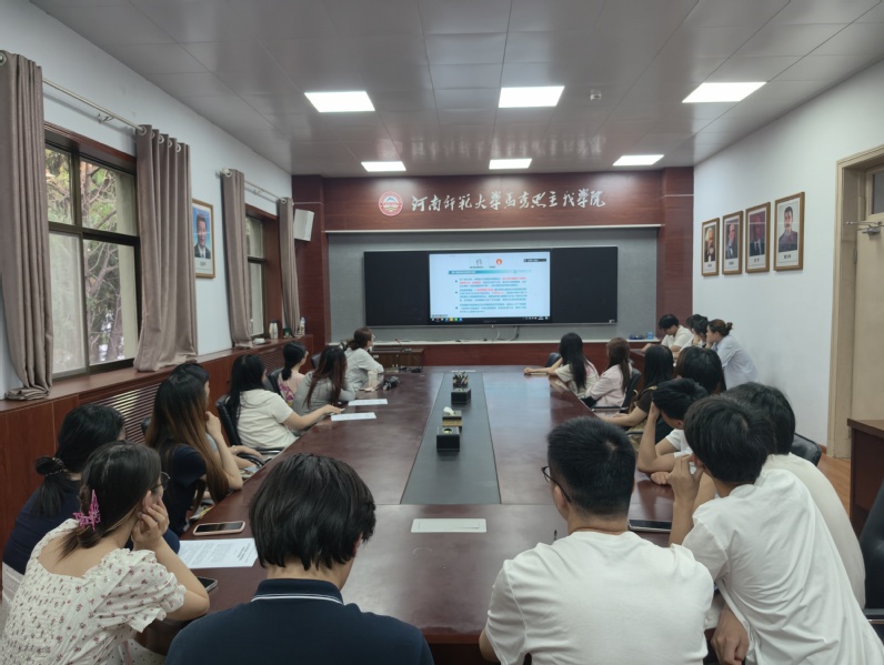马克思主义学院“青衿筑梦，朋辈...