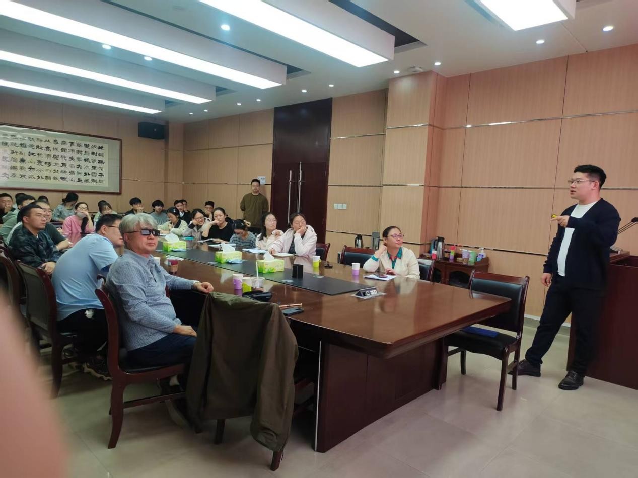 韩国高丽大学Jong Seung Kim教授、大连医科大学冯磊教授、深圳大学李明乐教授为我院师生作学术报告
