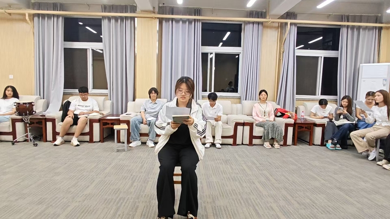 音乐舞蹈学院开展“书卷里的长征...