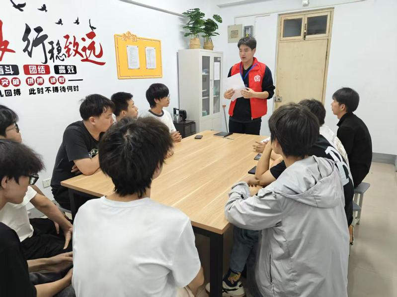 东一“一站式”学生社区开展反诈...